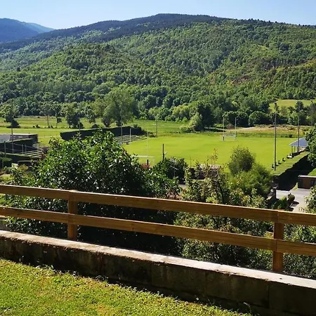 Holiday home Con Gran Jardin En